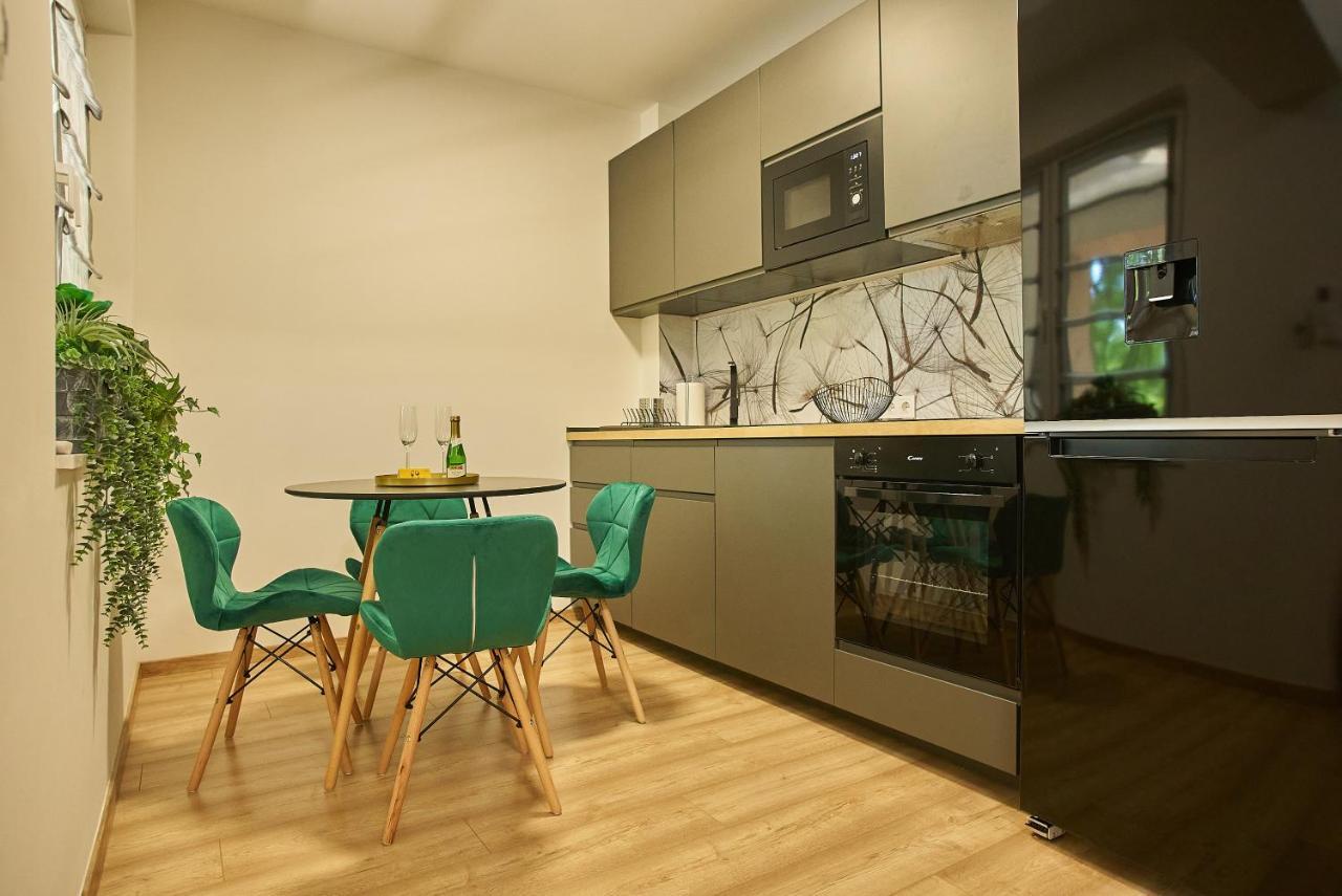 Sunlight Bronze - Szeged Apartment Luaran gambar