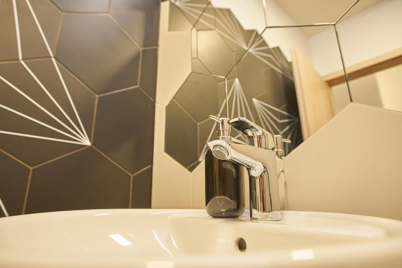 Sunlight Bronze - Szeged Apartment Luaran gambar